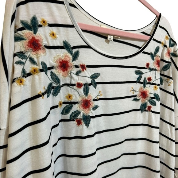 Umgee black white striped dropped shoulder top women’s size XL - Picture 2 of 5